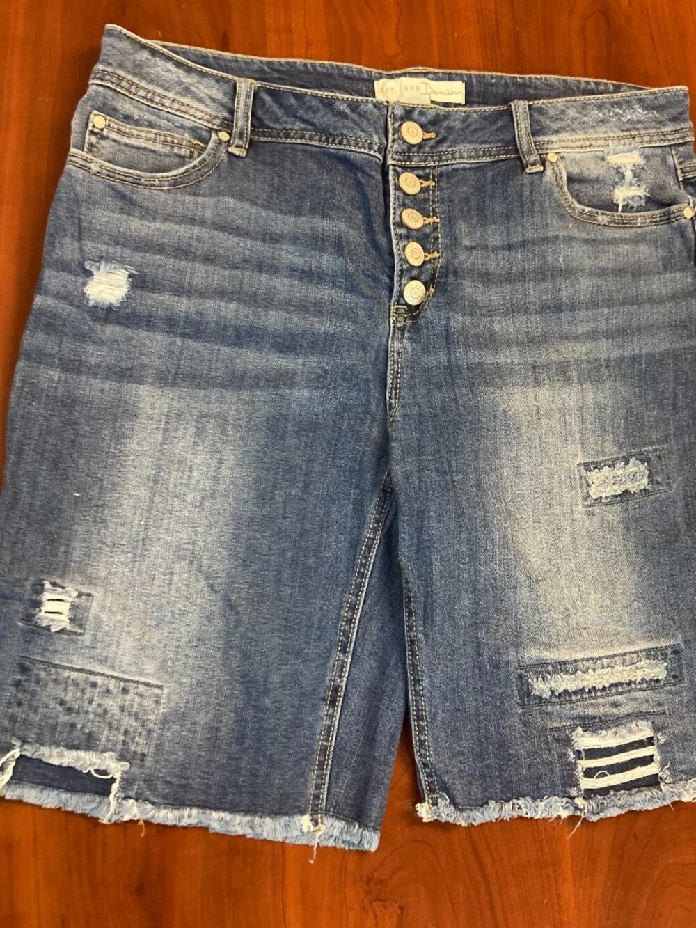 C Est. 1946 Denim Distressed Blue Jean Shorts Frayed Hem Button Fly Size 12
